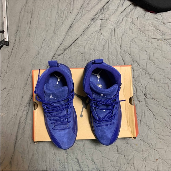 Jordan 12 - Picture 4 of 6